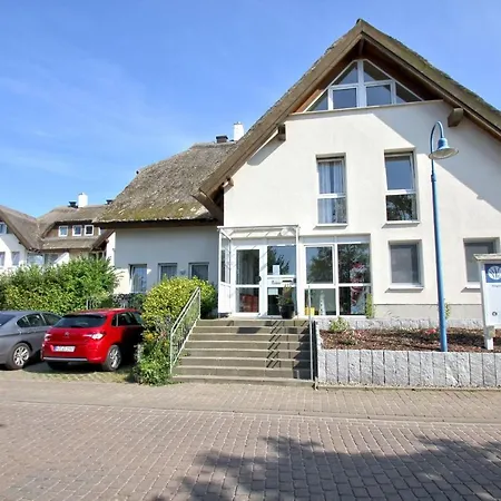 Hotel F-1010 Strandhaus Moenchgut Dz 24 Garten, Strandnah, Inkl Fruehstueck Lobbe